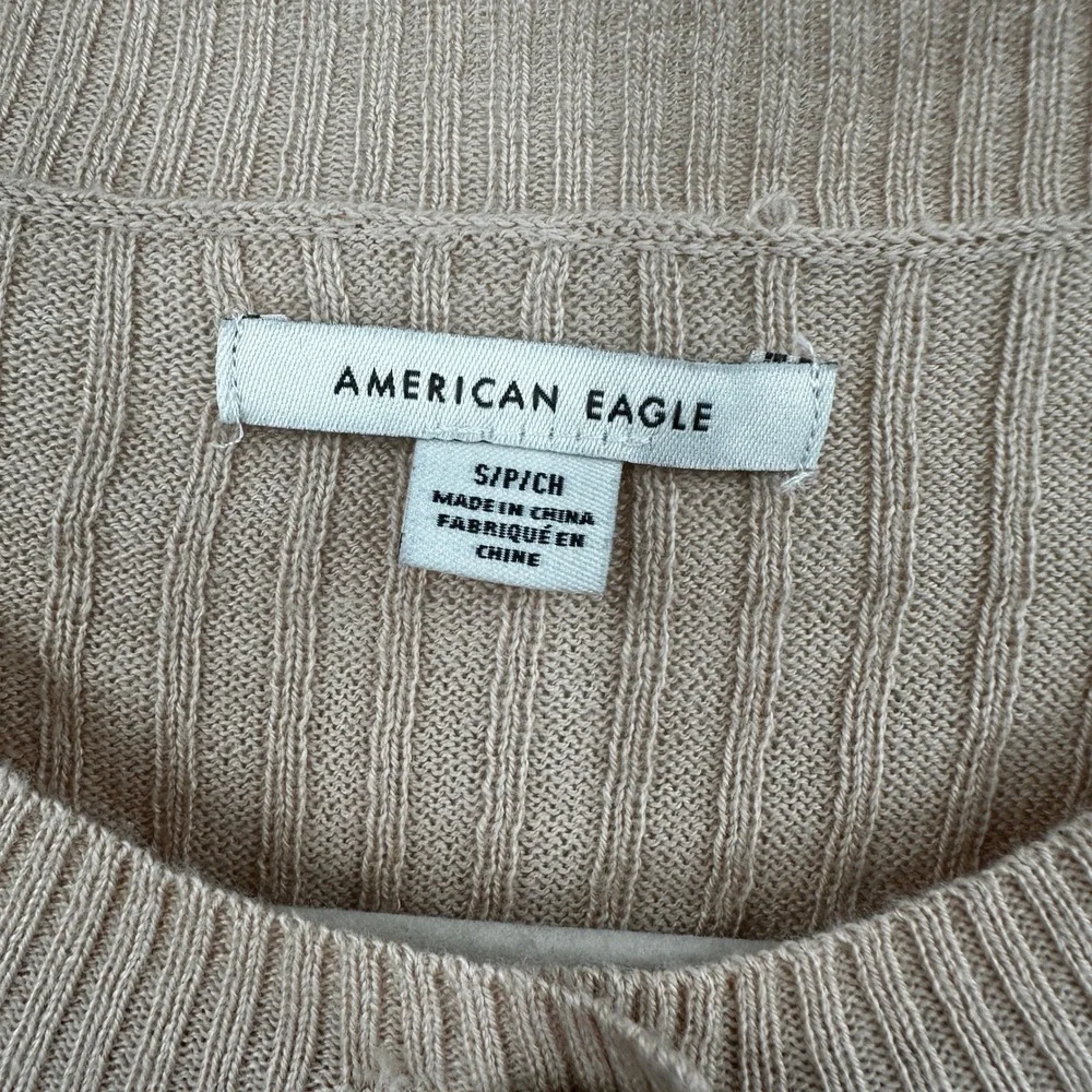 American Eagle Outfitters Ribbed Henley Crop Sweater‎ Beige Burgundy Stripes S